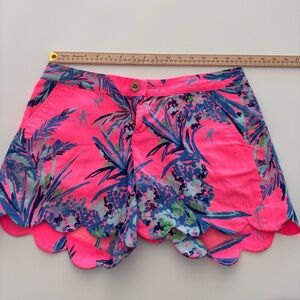 Lilly Pulitzer Size 4 Tiki Out on a Limb Buttercup Shorts